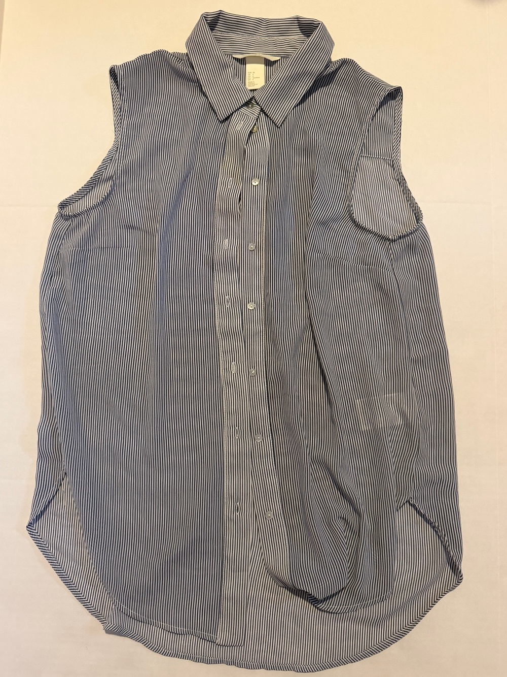 Women’s sheer H&M sleeveless striped button down blouse